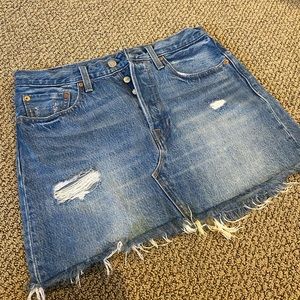 Levis Jean Skirt size 28